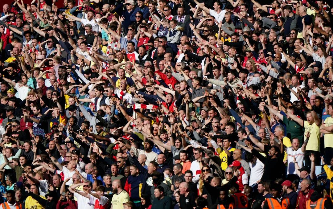 精神显得尤 精神显得尤