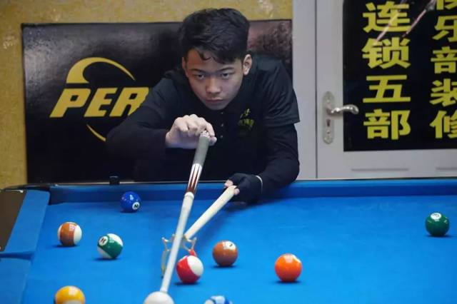 主题围绕着 主题围绕着